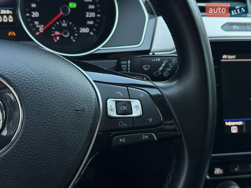 Універсал Volkswagen Passat 2019 в Вінниці