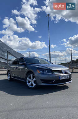 Седан Volkswagen Passat 2012 в 