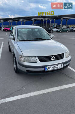 Седан Volkswagen Passat 1999 в Вінниці