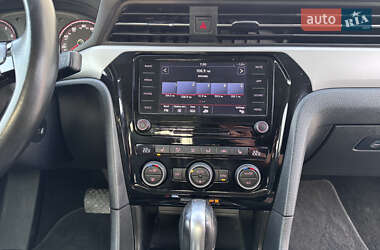 Седан Volkswagen Passat 2020 в 