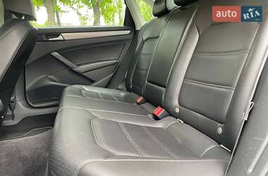 Седан Volkswagen Passat 2014 в 