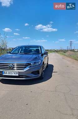 Седан Volkswagen Passat 2021 в 