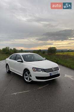 Седан Volkswagen Passat 2013 в Теребовлі