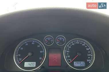 Седан Volkswagen Passat 2002 в 