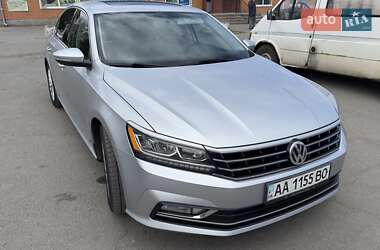 Седан Volkswagen Passat 2016 в Киеве