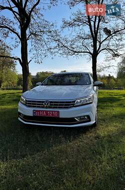 Седан Volkswagen Passat 2018 в Білій Церкві