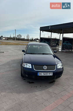 Седан Volkswagen Passat 2001 в Львове