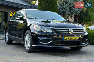 Седан Volkswagen Passat 2016 в Львове