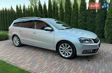 Універсал Volkswagen Passat 2012 в 