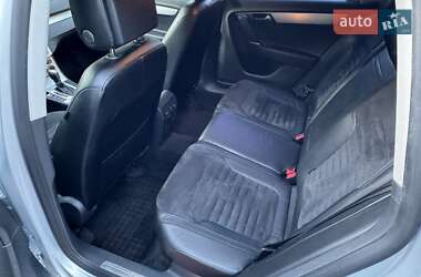 Універсал Volkswagen Passat 2012 в 