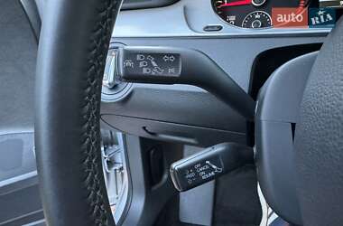 Універсал Volkswagen Passat 2012 в 