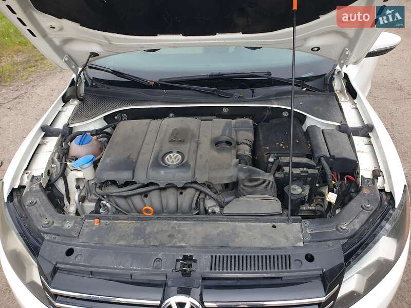Седан Volkswagen Passat 2012 в Крыжополе