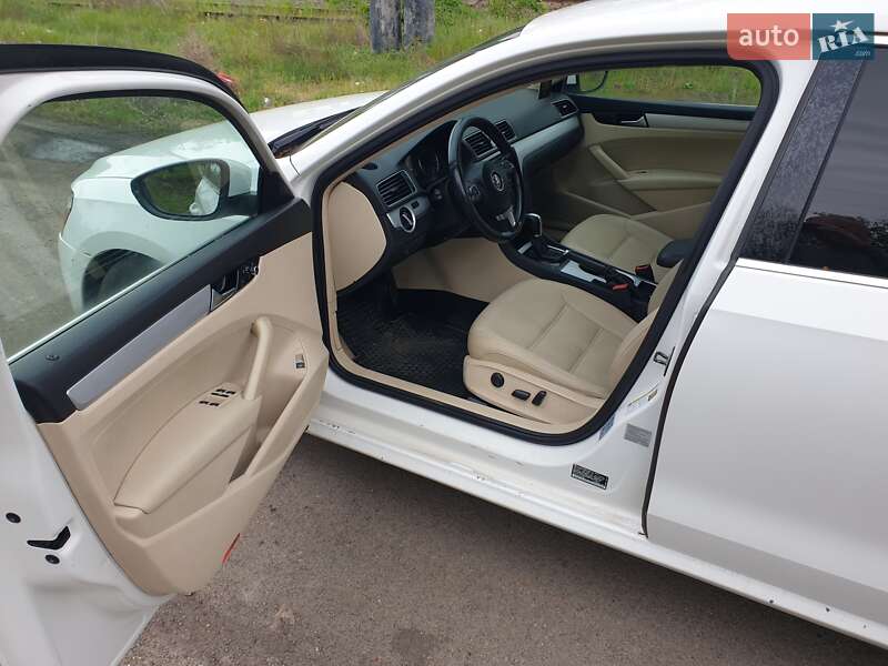 Седан Volkswagen Passat 2012 в Крыжополе