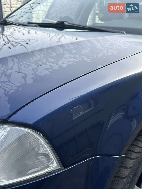 Седан Volkswagen Passat 2003 в Дніпрі