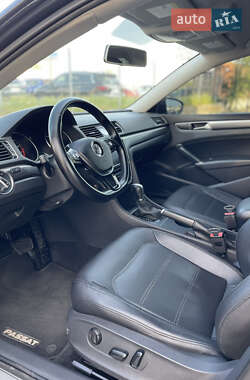 Седан Volkswagen Passat 2017 в 
