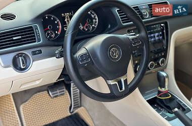 Седан Volkswagen Passat 2014 в 