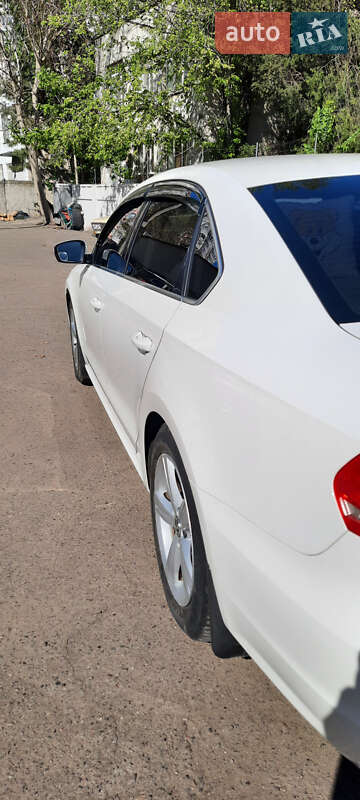 Седан Volkswagen Passat 2012 в Одессе