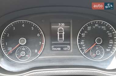 Седан Volkswagen Passat 2012 в 