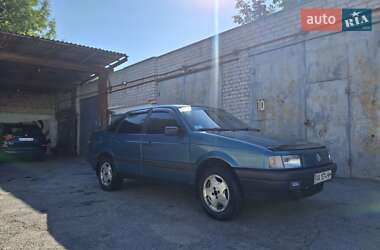 Седан Volkswagen Passat 1991 в Киеве