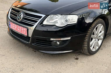 Універсал Volkswagen Passat 2010 в 