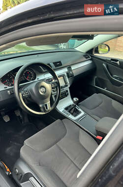 Універсал Volkswagen Passat 2010 в 