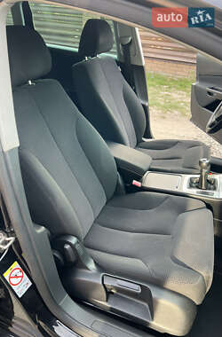 Універсал Volkswagen Passat 2010 в 