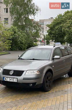 Универсал Volkswagen Passat 2002 в Звягеле
