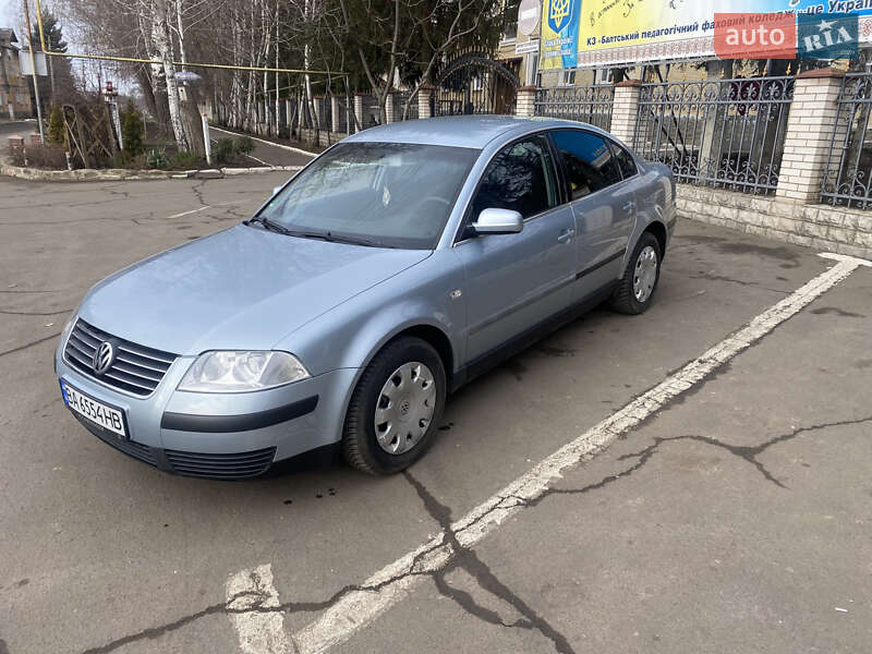 Седан Volkswagen Passat 2003 в Балте