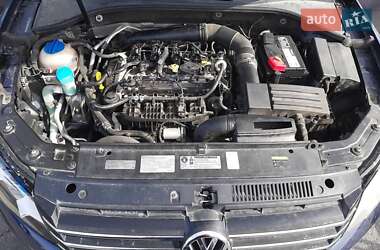 Седан Volkswagen Passat 2014 в 