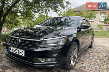 Седан Volkswagen Passat 2017 в 