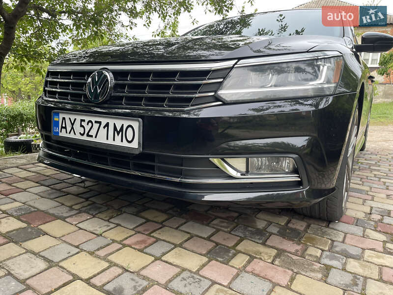 Седан Volkswagen Passat 2017 в Харкові
