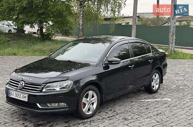 Седан Volkswagen Passat 2012 в Житомирі
