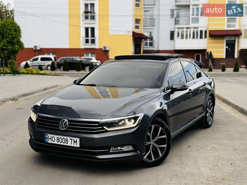 Седан Volkswagen Passat 2015 в Золочеві