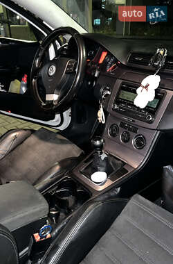 Седан Volkswagen Passat 2008 в 