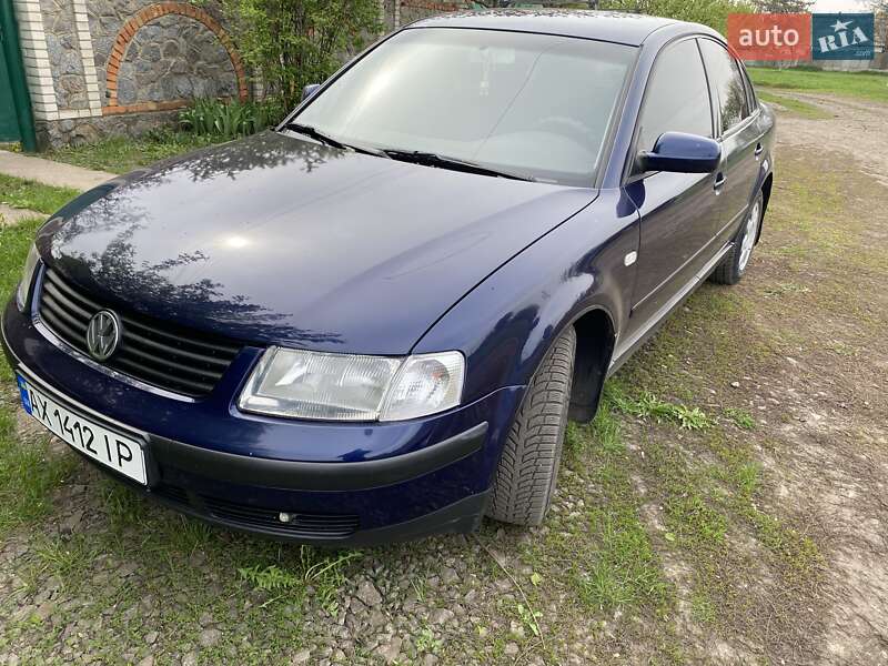 Седан Volkswagen Passat 2000 в 