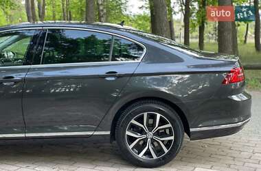 Седан Volkswagen Passat 2019 в 