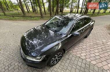 Седан Volkswagen Passat 2019 в 