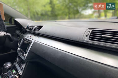 Універсал Volkswagen Passat 2010 в 
