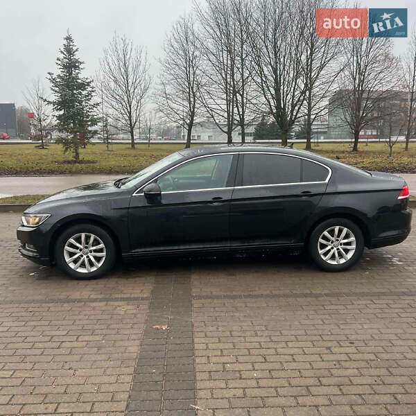 Седан Volkswagen Passat 2018 в Лужанах
