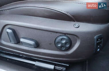 Універсал Volkswagen Passat 2011 в 