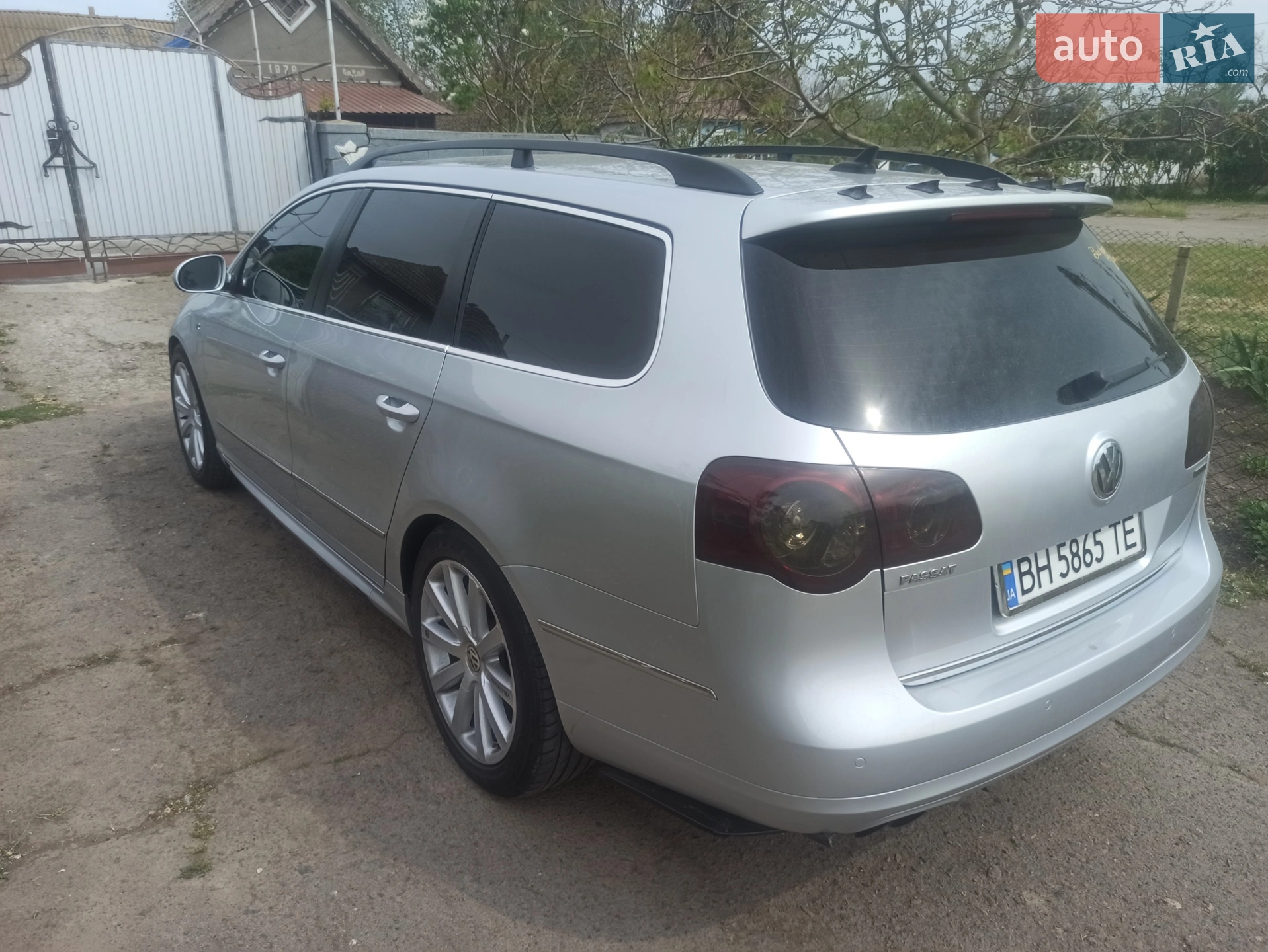 2010 Volkswagen Passat - мініатюра 23