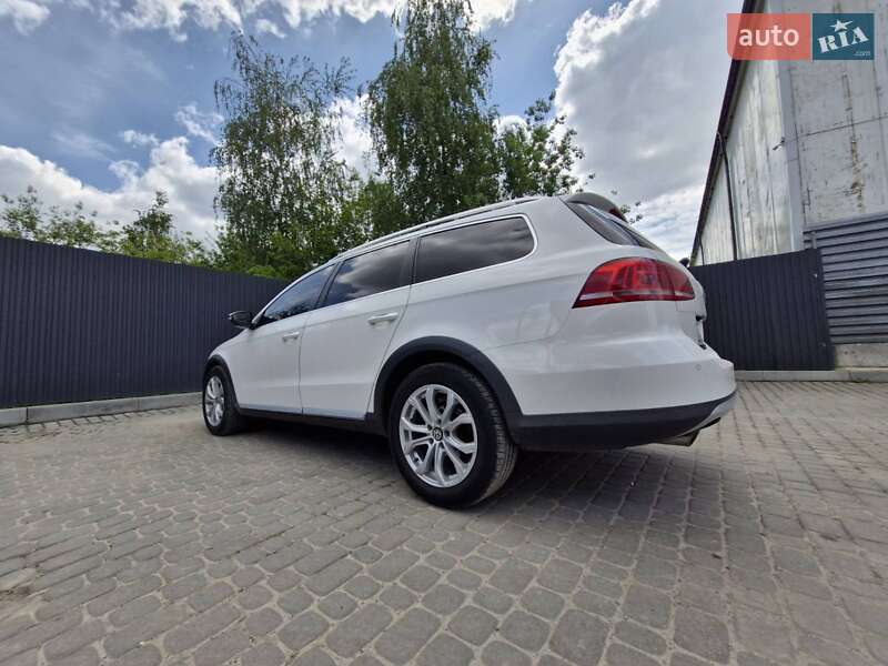 Универсал Volkswagen Passat 2014 в Львове