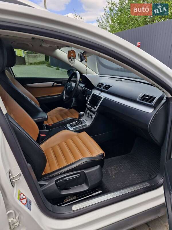 Универсал Volkswagen Passat 2014 в Львове