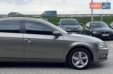 Седан Volkswagen Passat 2013 в Львове