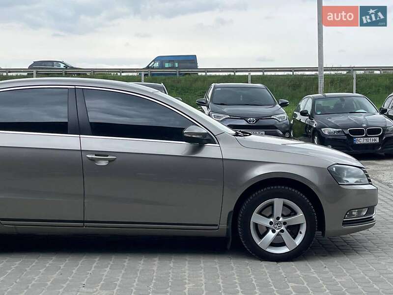 Седан Volkswagen Passat 2013 в 