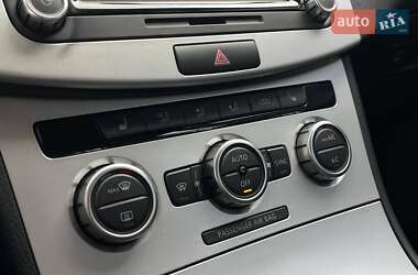 Седан Volkswagen Passat 2013 в 