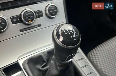 Седан Volkswagen Passat 2013 в 