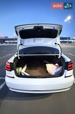 Седан Volkswagen Passat 2017 в 