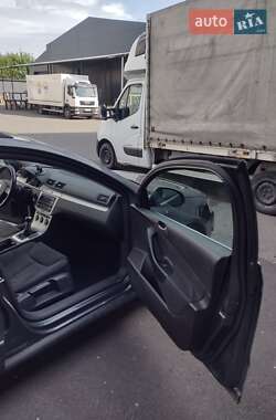 Універсал Volkswagen Passat 2009 в 