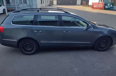 Універсал Volkswagen Passat 2009 в 